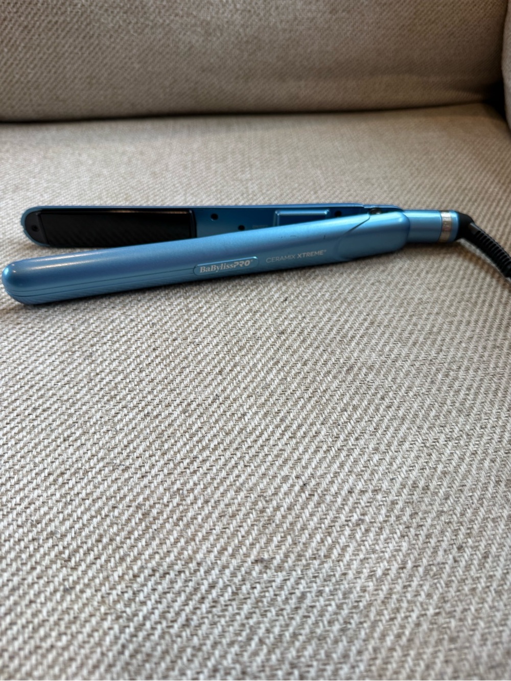 BaBylissPRO Metallic Blue Ceramic Flat Iron Hair Straightener - Picture 12 of 12